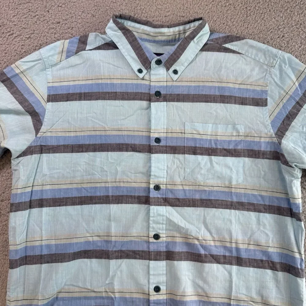 Patagonia Shirt Mens L Blue Striped Short Sleeve Button‎ Up Organic Cotton - Picture 2 of 8